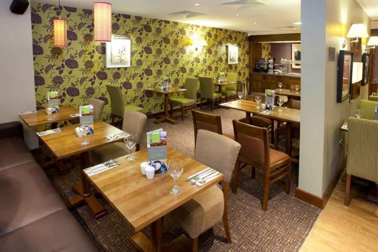 Premier Inn Inverness Centre - River Ness Экстерьер фото