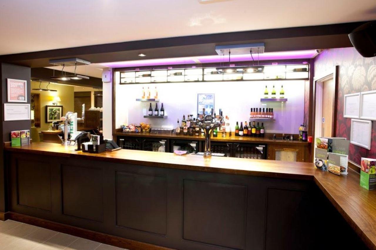 Premier Inn Inverness Centre - River Ness Экстерьер фото