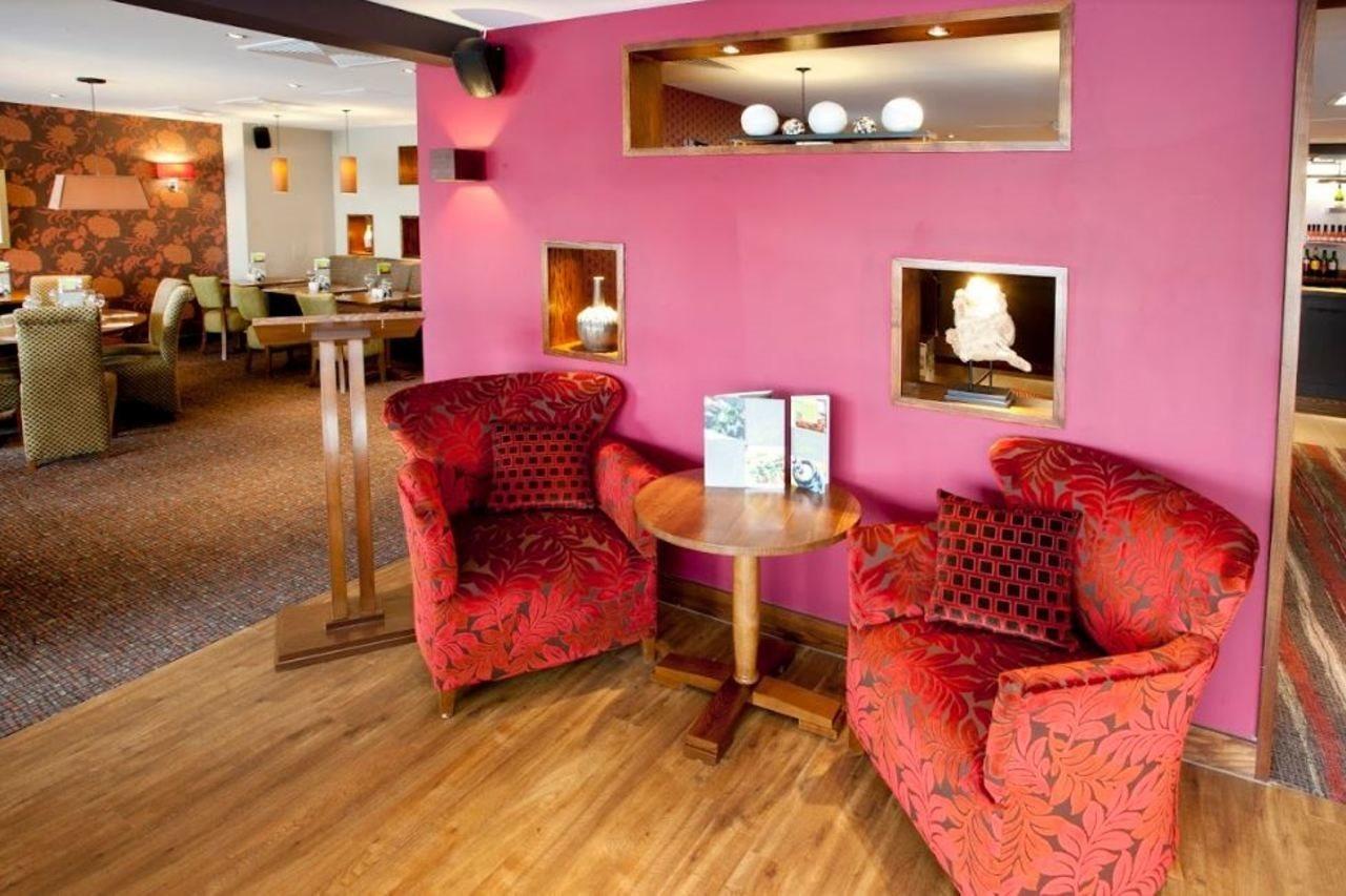 Premier Inn Inverness Centre - River Ness Экстерьер фото