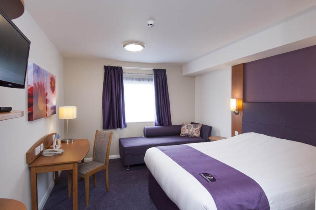 Premier Inn Inverness Centre - River Ness Номер фото