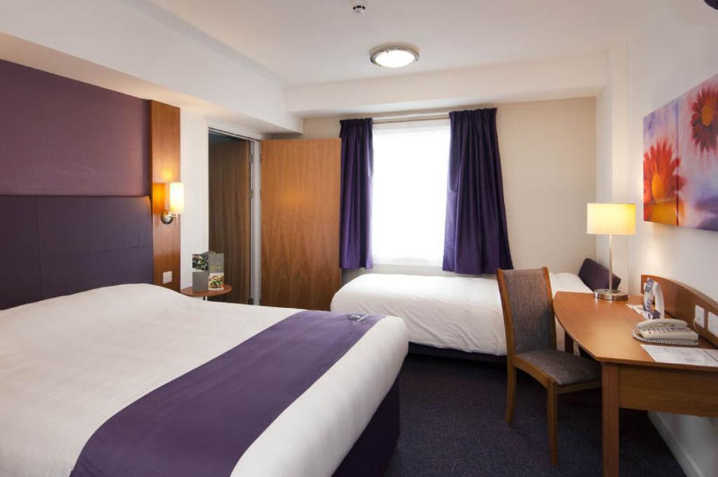 Premier Inn Inverness Centre - River Ness Номер фото