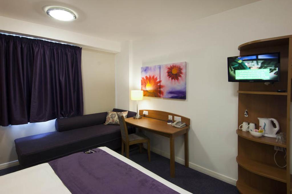 Premier Inn Inverness Centre - River Ness Номер фото