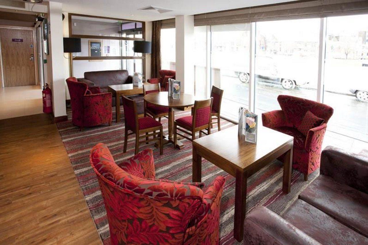 Premier Inn Inverness Centre - River Ness Экстерьер фото