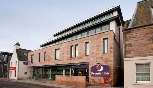 Premier Inn Inverness Centre - River Ness Экстерьер фото